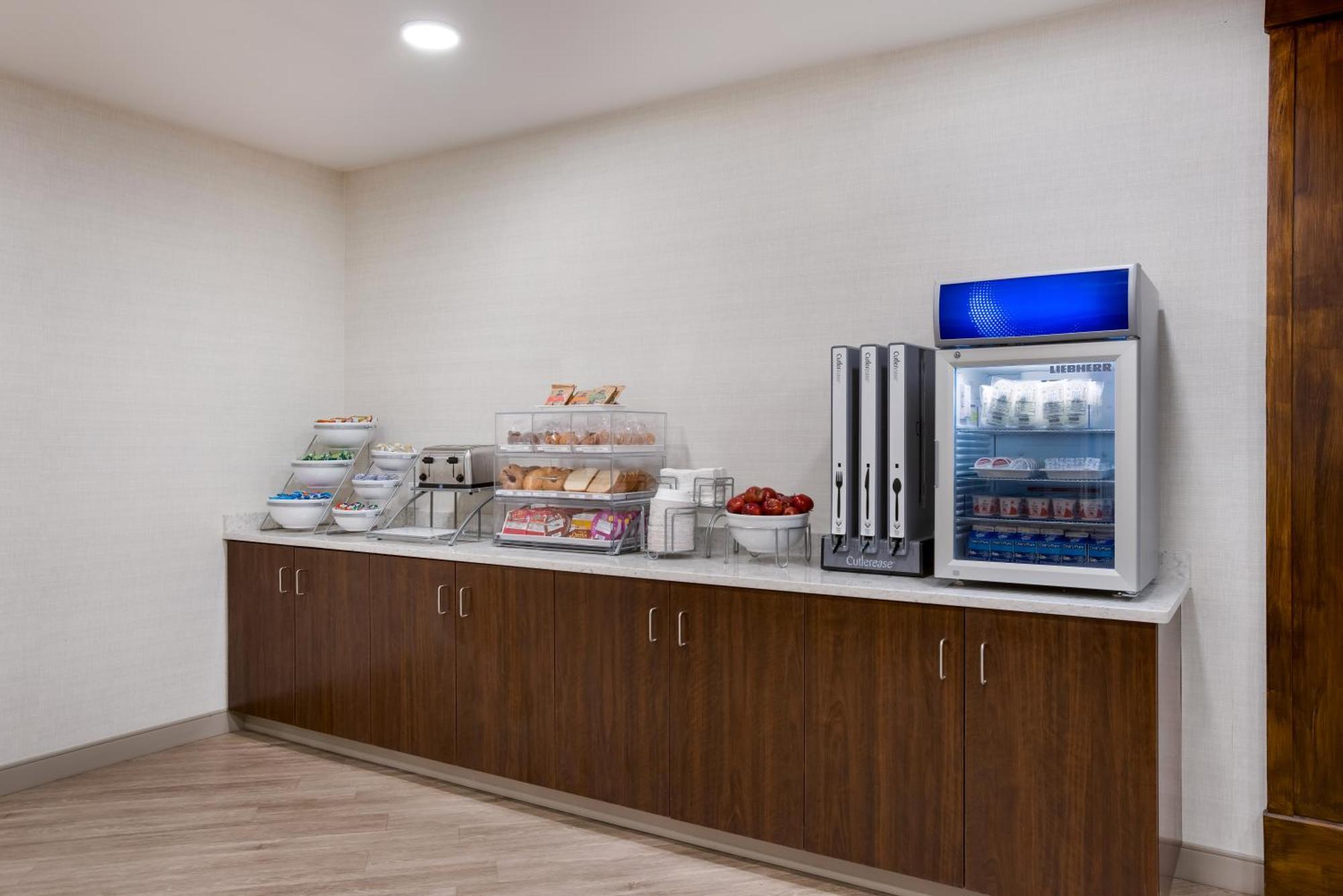 Comfort Inn & Suites Gaylord Kültér fotó